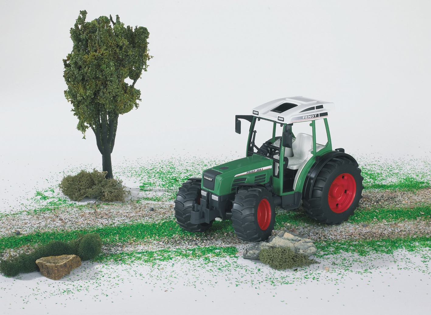 TRATTORE FENDT 209 S          